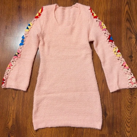 🎀🌷 Retro Style Pink Flare Bell Sleeve Crochet Floral Embroidery Sweater Dress 🌷🎀 - Picture 5 of 15